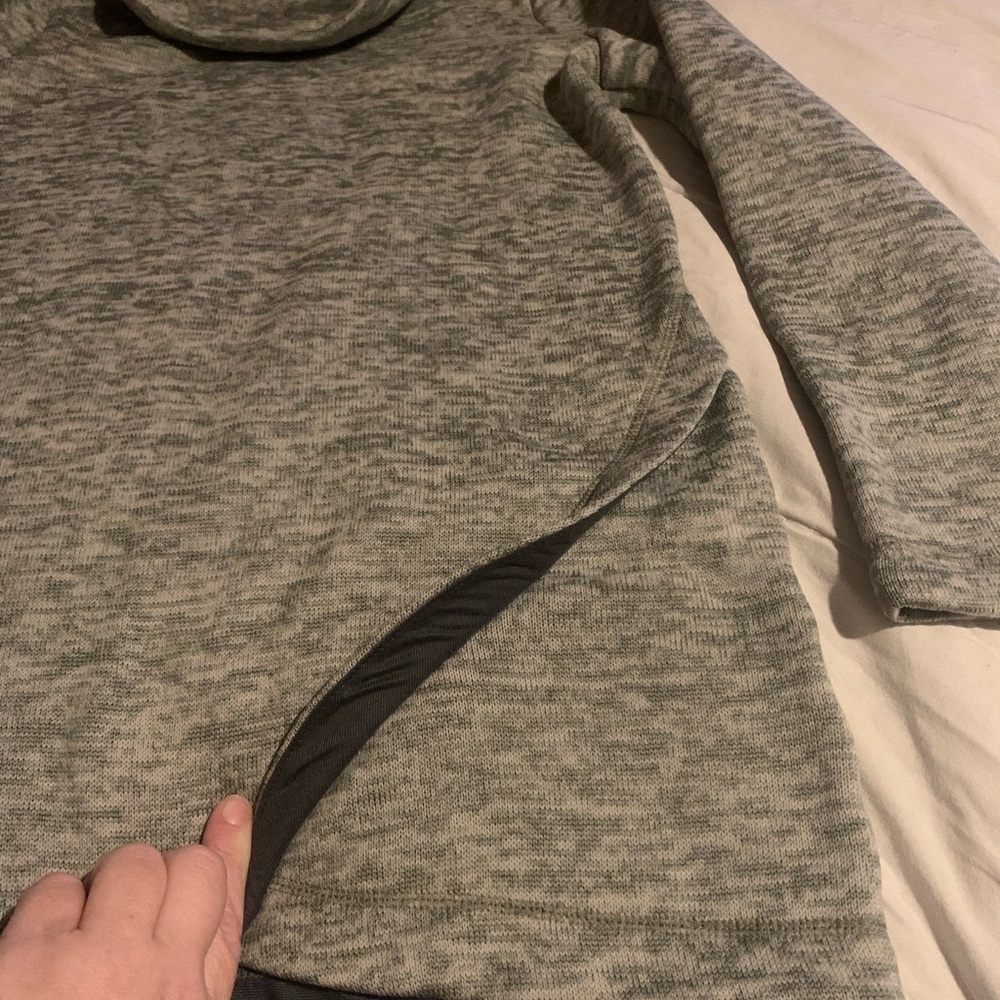 Lands End Small grey funnel neck warm sweater made with OEKO-TEX faux wrap - Picture 3 of 8